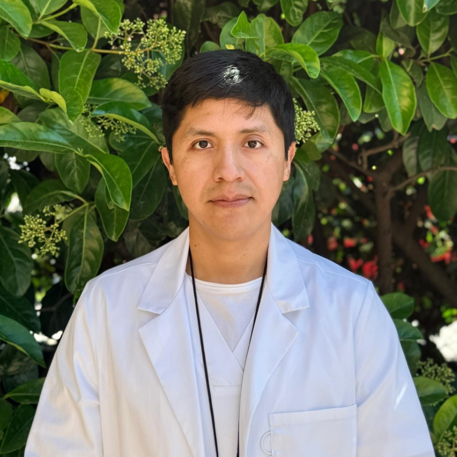 Dr. Oscar Mollo i Mamani